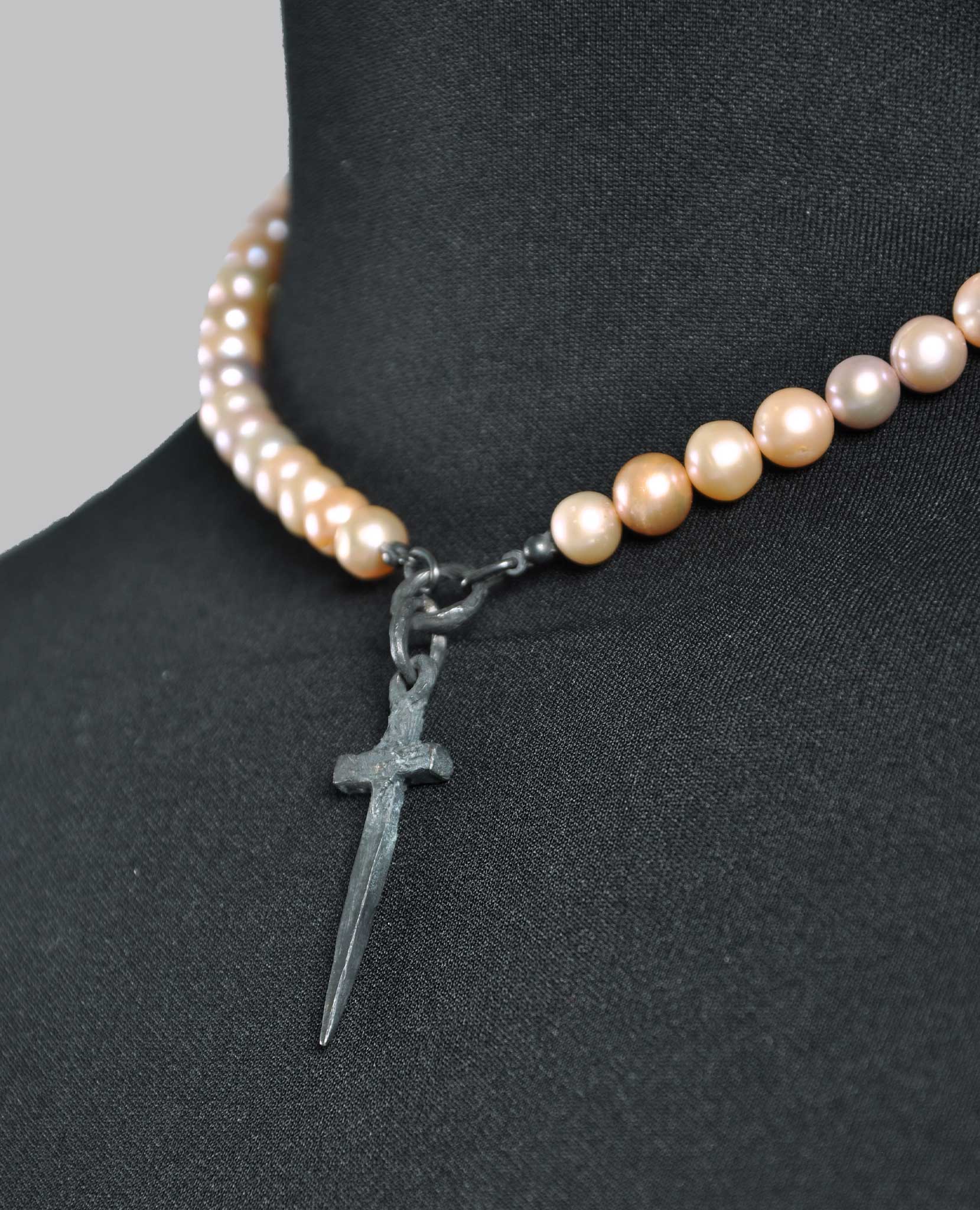 PINK PEARL DAGGER CHOKER - Image 6