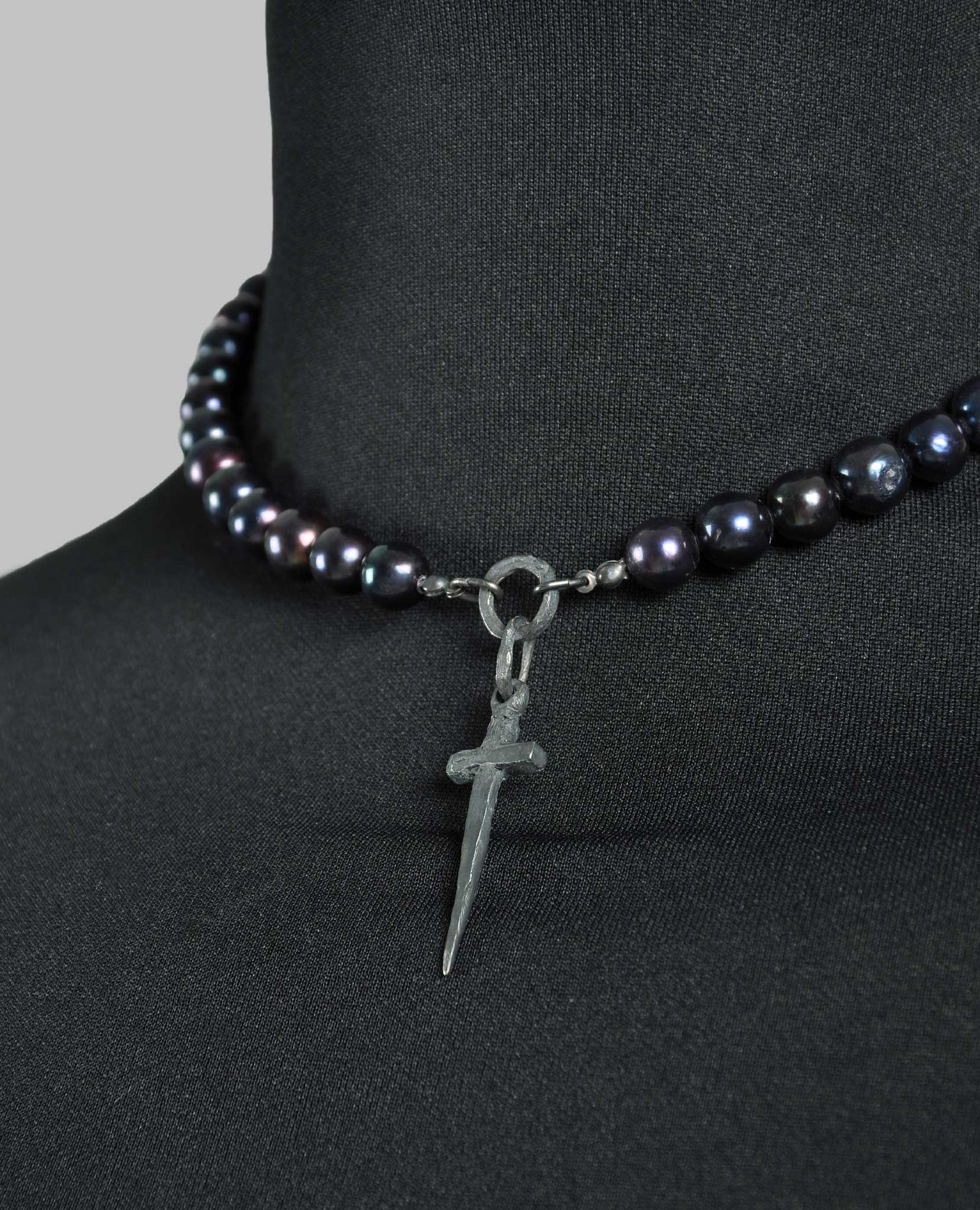 BLACK PEARL DAGGER CHOKER - Image 6