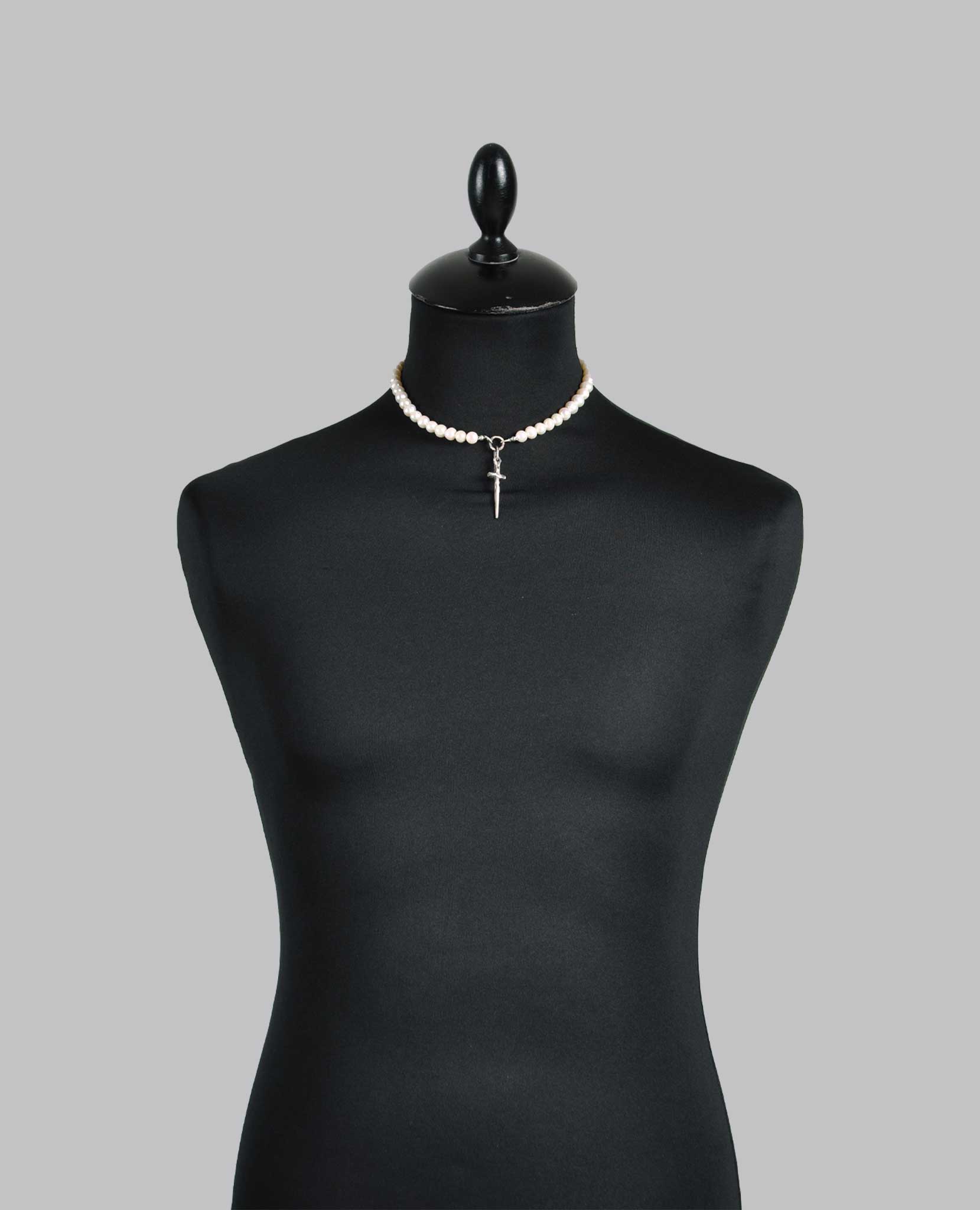 WHITE PEARL DAGGER CHOKER - Image 3