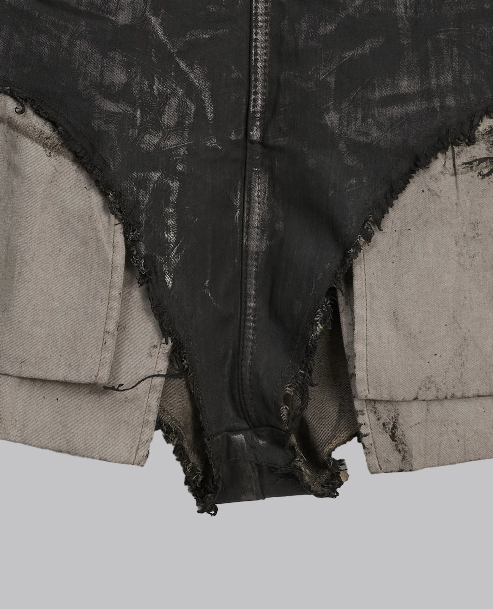 CONCORDIANS DRKSHDW DIRT CUTOFFS - Image 5