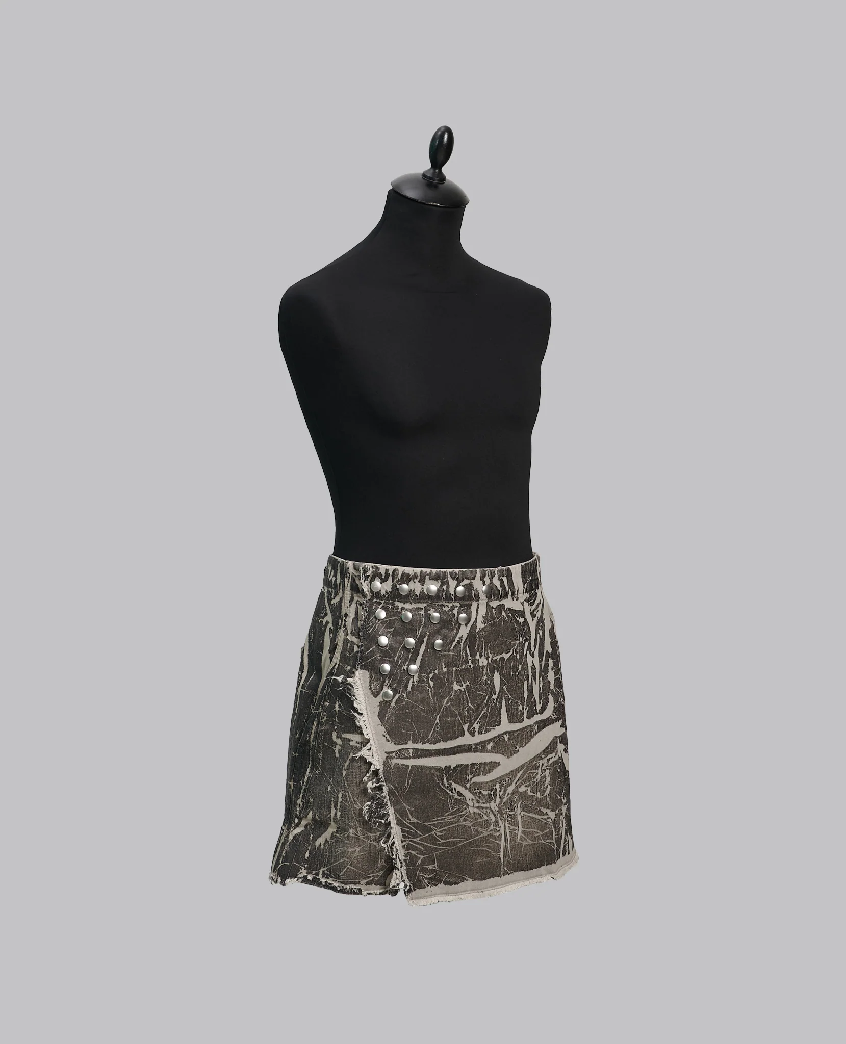 CONCORDIANS DRKSHDW SISYSNAP SKIRT - Image 3