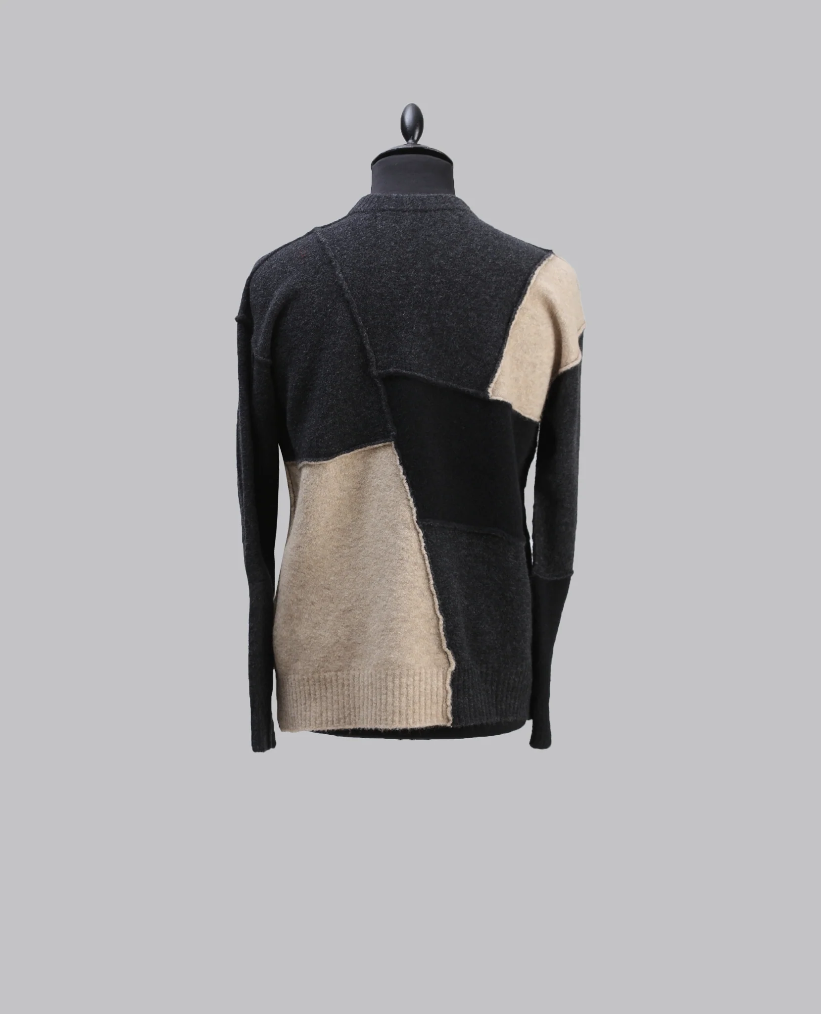 Contrast Panel Knit - Image 4