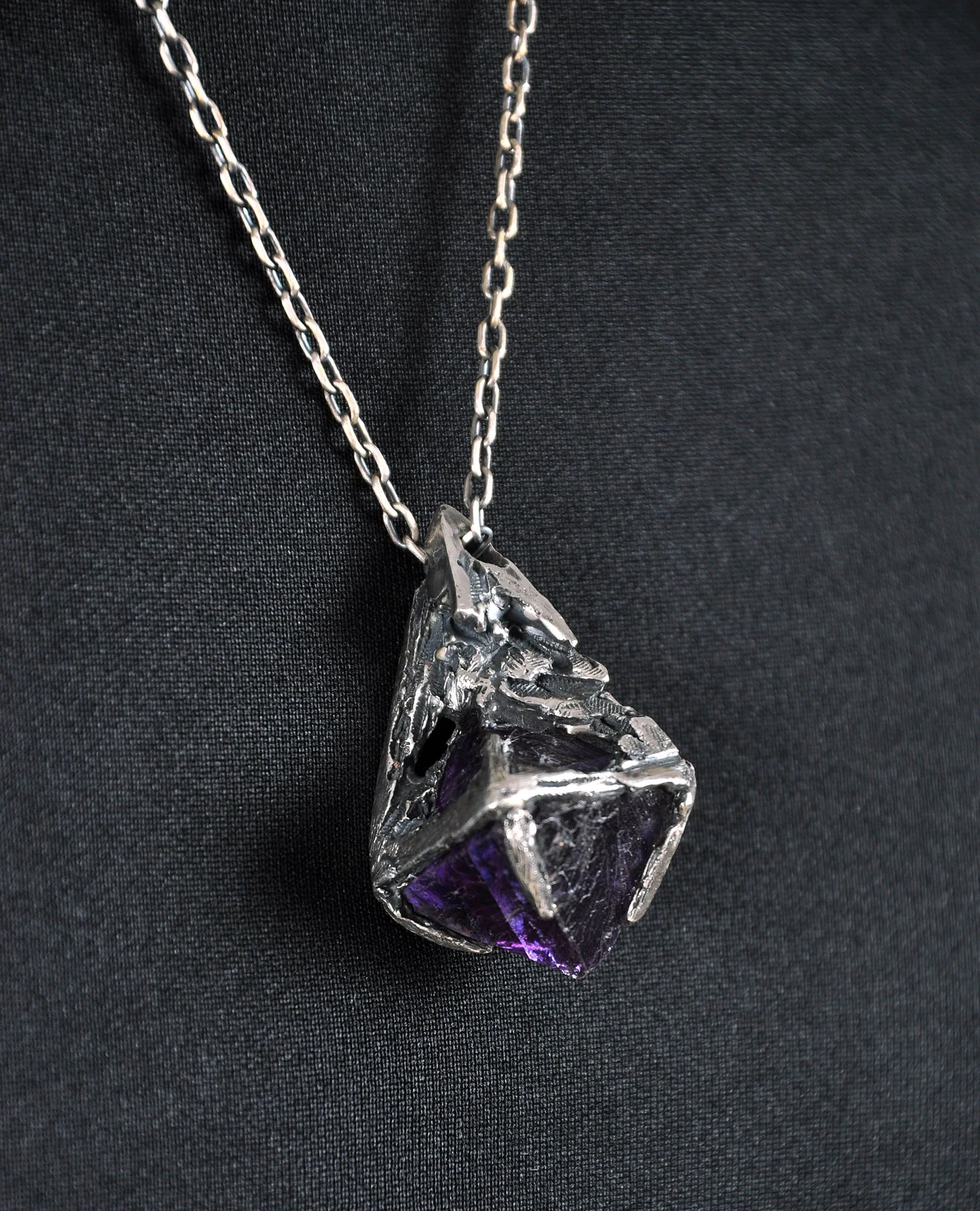 DARK FLUORITE PENDULUM - Image 4