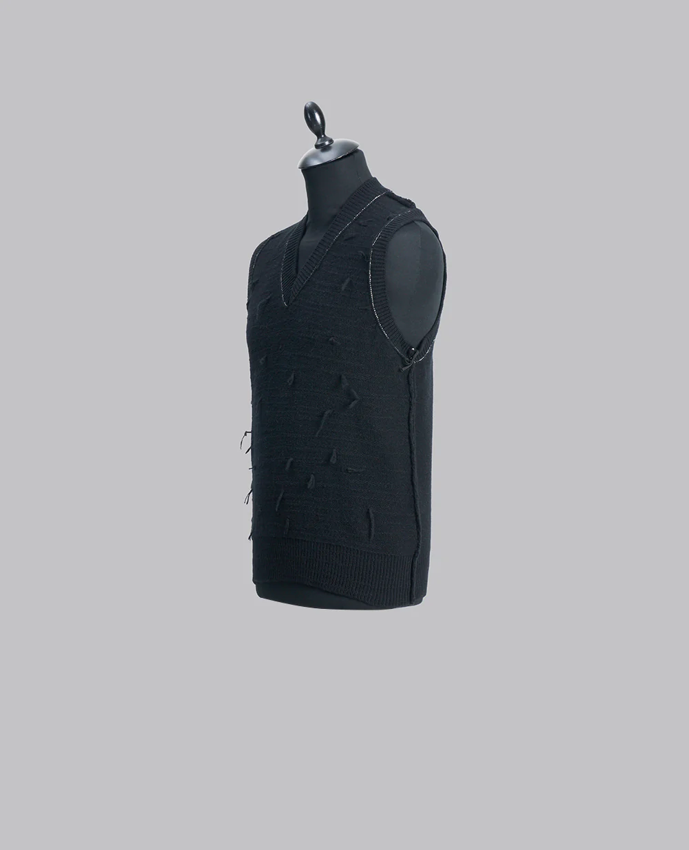 DISTRESSED KNITTED VEST - Image 3