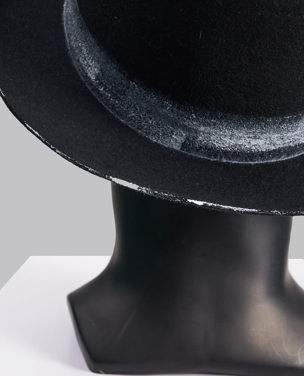 HAND-PAINTED FEDORA - Image 7