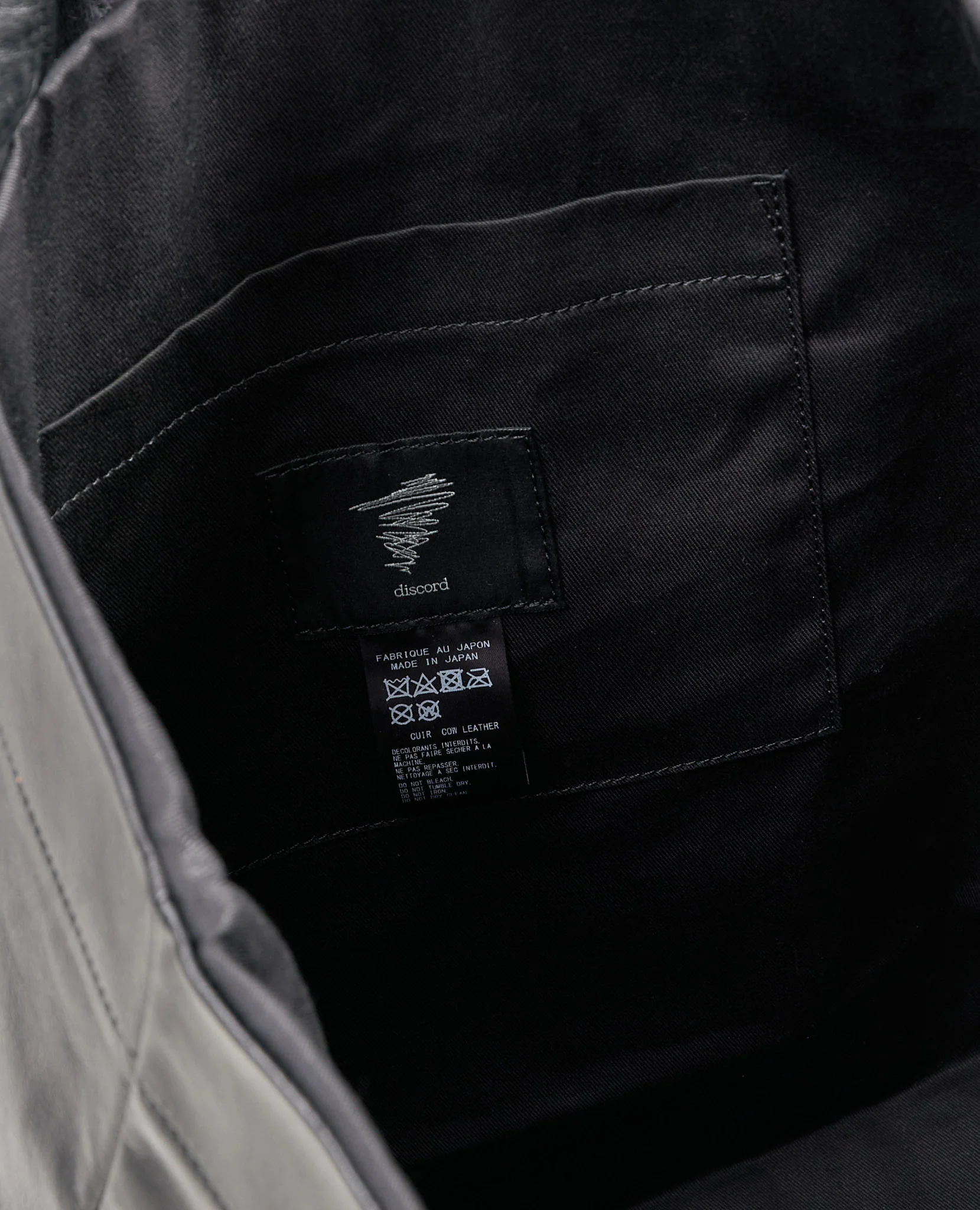 SIGNATURE LEATHER TOTE - Image 5