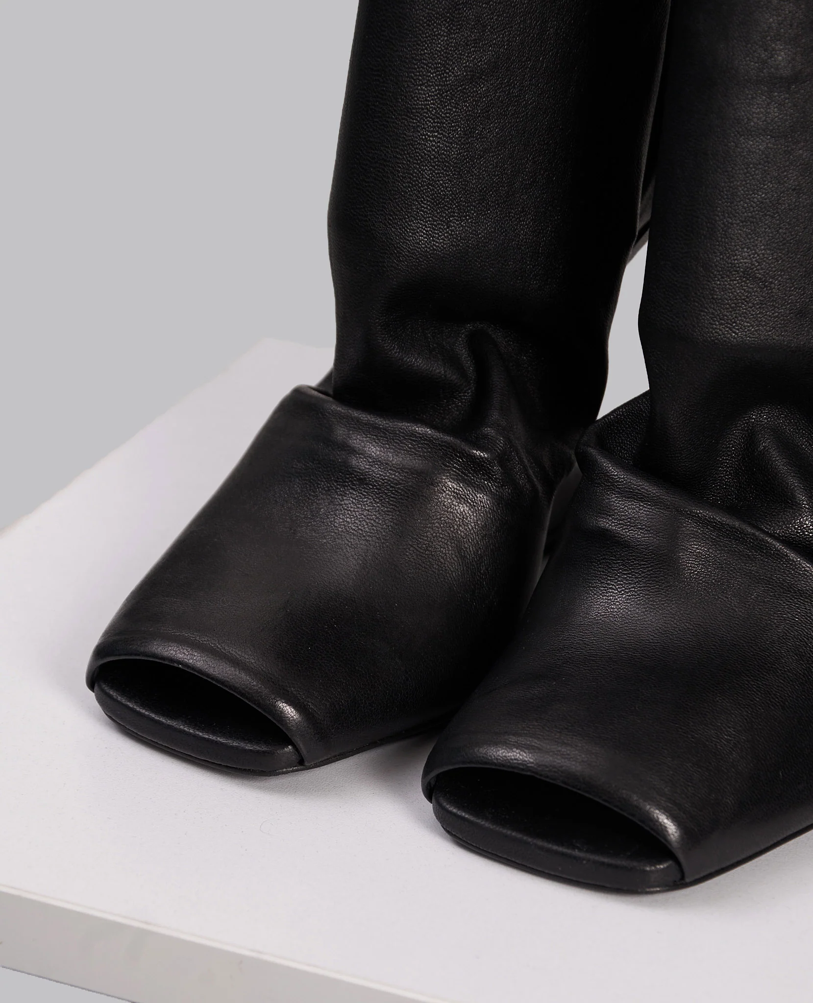 TEMPLE LILIES CANTILEVER 11 BOOT - Image 11