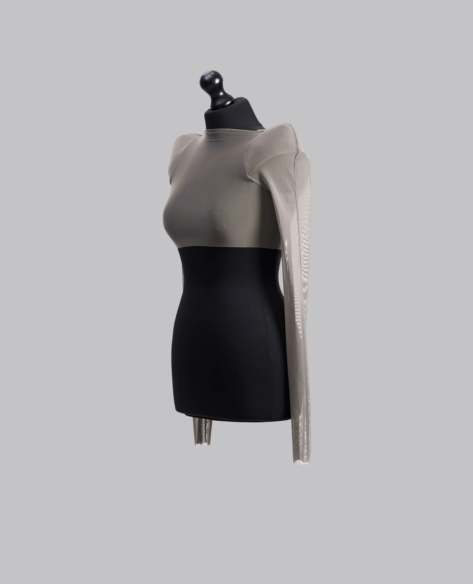 TEMPLE RUNWAY HELM TOP - Image 3
