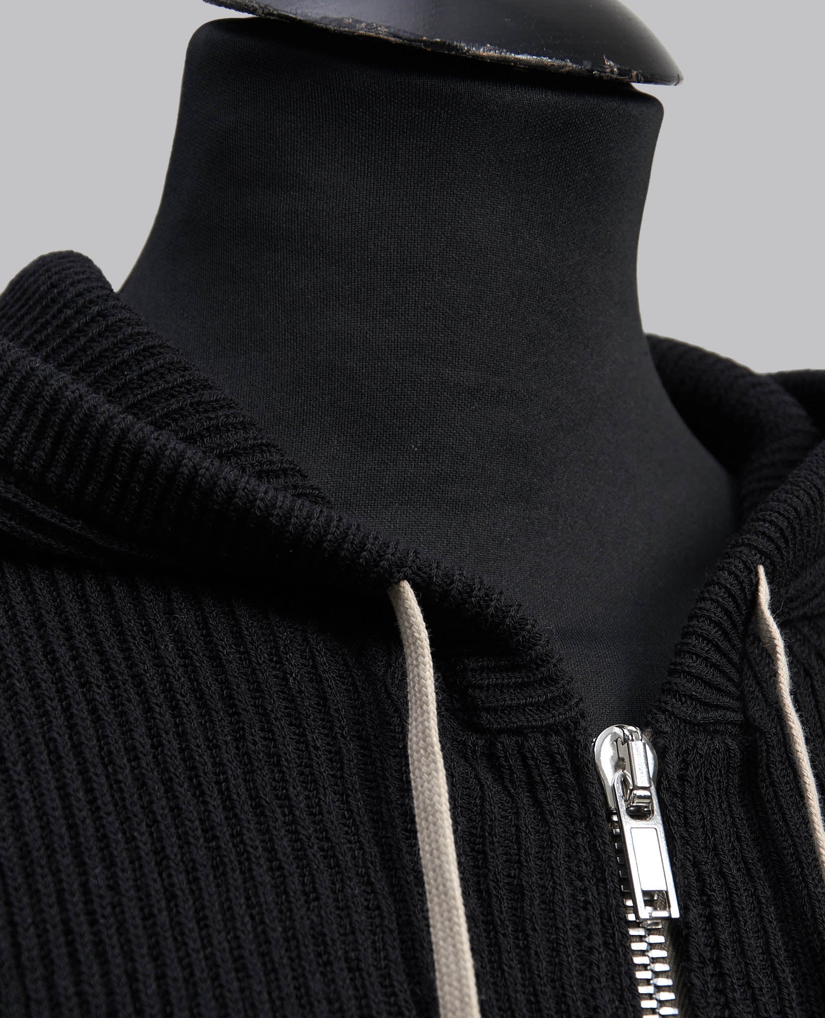 TEMPLE ZIPPED HOODIE - Image 8